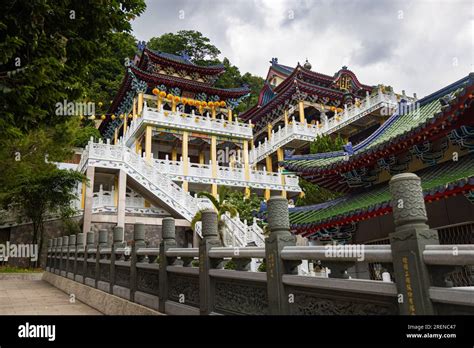 Il Tempio di Huangtai: Una meraviglia architettonica con vista panoramica mozzafiato!